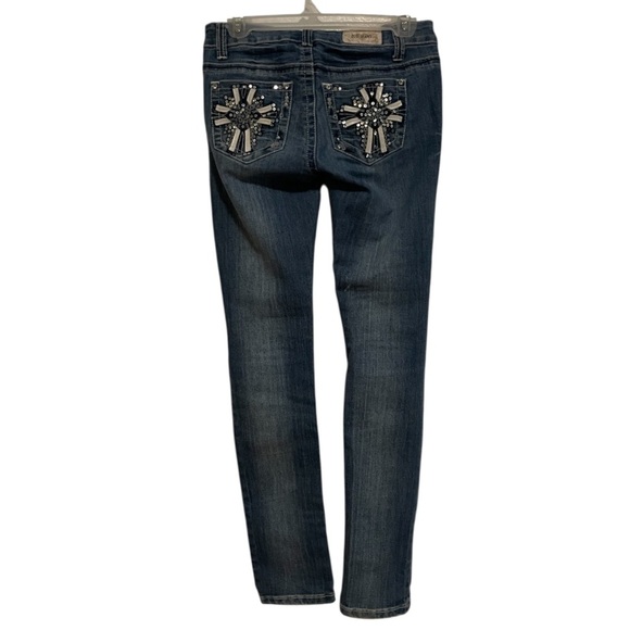 ZCO Distressed Embroidered Skinny Bootcut Jeans Size 3 - Picture 4 of 7